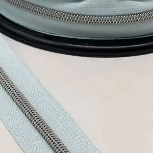 Reißverschluss metallisiert breite Raupe eisblau/silbermatt Neu