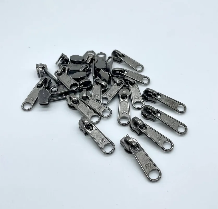 Bügelschieber für metallisierte Reißverschlussmeterware breit titan Hochwertig