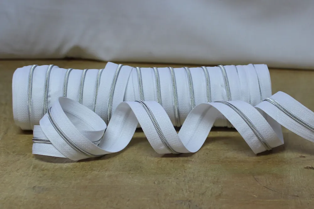 Kostenfreie Lieferung Reißverschluss metallisiert schmal weiß/silber