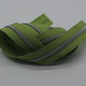 Geld-Zurück-Garantie Reißverschluss metallisiert breite Raupe hellgrün/silber