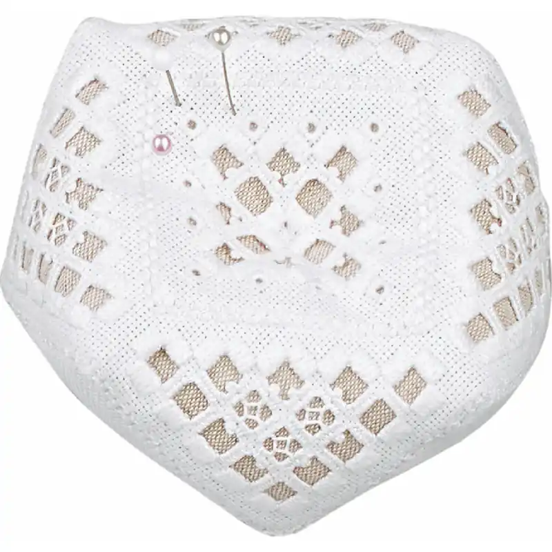 Auslaufmodell Permin Hardanger Nadelkissen Stickpackung „Weiß II“, Zählmuster, 9x9cm Ab Werk