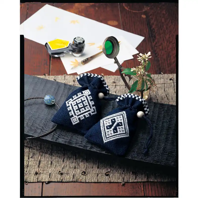 Olympus Kogin Stickpackung „Kinchaku Beutel Navy Idowaku Kurumi-No-Kara, 2 Stk“, Zählmuster, 15x10cm, Original aus Japan Premium