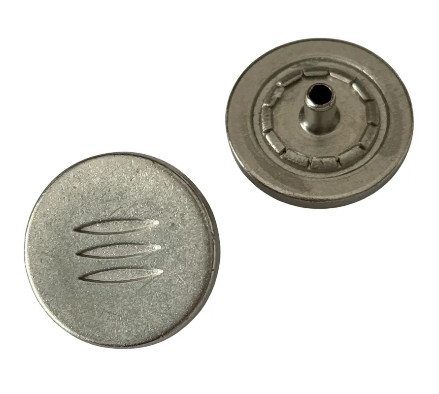 Kostenloser Rückversand Druckknöpfe Silber mit Strichmuster NK-220-s