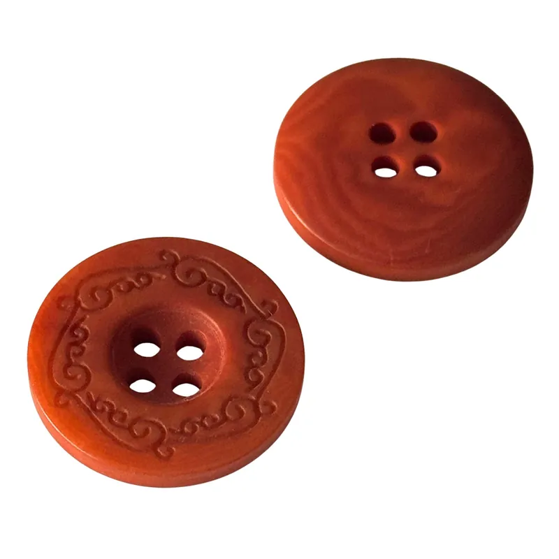 Direkt Vom Hersteller Steinnussknopf 4-Loch mit Randmuster – STN-7 -Rot-Braun
