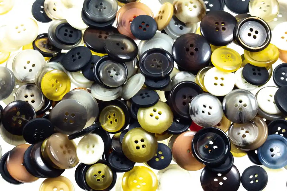 Abverkauf Hornimitat Knöpfe Bastelpaket BP-HI-160