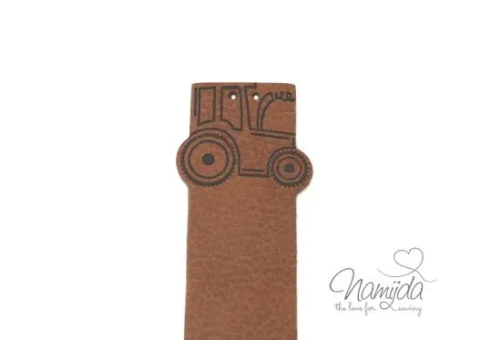 Sonderaktion 1 Stück – KNiCK MiCH UND NÄH MICH AN KuNSTLEDER LABEL – TRAKTOR