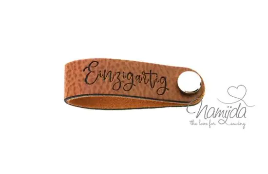 1 Stück – KNiCK MiCH KuNSTLEDER LABEL – EINZIGARTIG + KuPFER VERNICKELTE SCHRAUBE Highlight