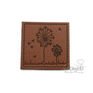 1 Stück - SOFT KuNSTLEDER LABEL - PuSTeBLuMeN - AUFNÄHER MIT VORGEDRUCKTER NÄHNAHT - 40mm x40mm Wochenendangebot