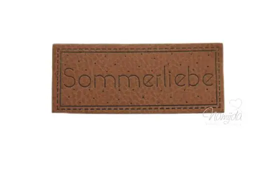 1 Stück – SOFT KuNSTLEDER LABEL – Sommerliebe – AUFNÄHER MIT VORGEDRUCKTER NÄHNAHT – 25mm x 60mm Bestseller