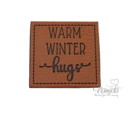 Versand Am Gleichen Tag 1 Stück – KuNSTLEDER LABEL – WARM WINTER hugs – AUFNÄHER MIT VORGEDRUCKTER NÄHNAHT – 40mm x 40mm