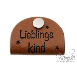 Top-Qualität 1 Stück - KNiCK MiCH KuNSTLEDER LABEL - LieblingsKind + KuPFER VERNICKELTE SCHRAUBE