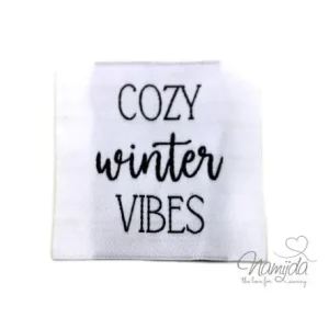 Weltweiter Versand 1 STCK. ♥ XL NAMIJDA EP WEBETIKETTEN - COZY winter VIBES - WEISS ♥
