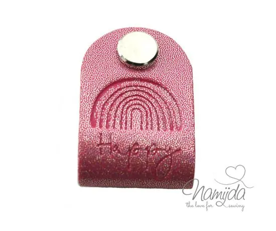 1 Stück – REFLEKTIERENDES KNiCK MiCH LABEL – RAINBOW HAPPY GLiTTER PINK + KuPFER VERNICKELTE SCHRAUBE Nur Für Kurze Zeit