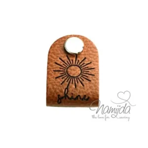 Top-Seller 1 Stück - KNiCK MiCH KuNSTLEDER LABEL - SHINE + KuPFER VERNICKELTE SCHRAUBE