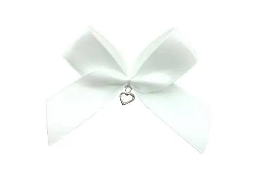 1 Stück – XL SATIN SCHLeife WeiSS MIT HERZ ANHÄNGER – 6,5cm Begrenztes Angebot