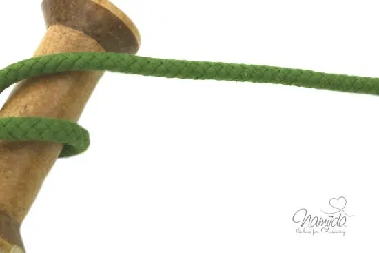 Abverkauf 1 MTR. ♥ Geflochtene Hoodie Kordel DARK LIME 8mm ♥
