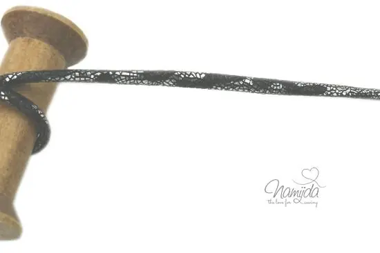 Neue Ware 1 MTR. SNAKE SCHIMMER KuNSTLEDER KORDEL SCHWARZ – 7mm