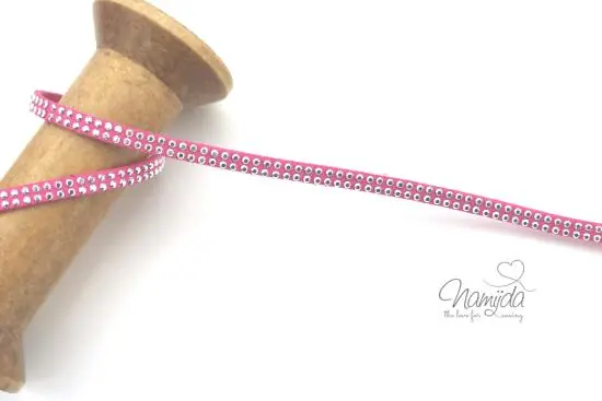 1Mtr. ♥ Kunstleder Wildlederband PINK- mit silbernen Dots ♥ Handgefertigt