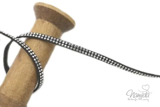 1Mtr. ♥ Kunstleder Wildlederband SCHoKo – mit silbernen Dots ♥ Kostenfreie Lieferung