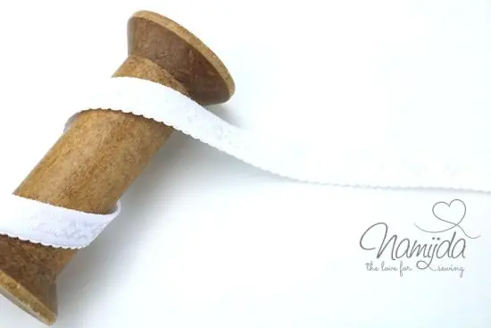 Sichere Zahlung 1 MTR. ♥ JACQUARD Einfassband – WeiSS – Schrägband♥