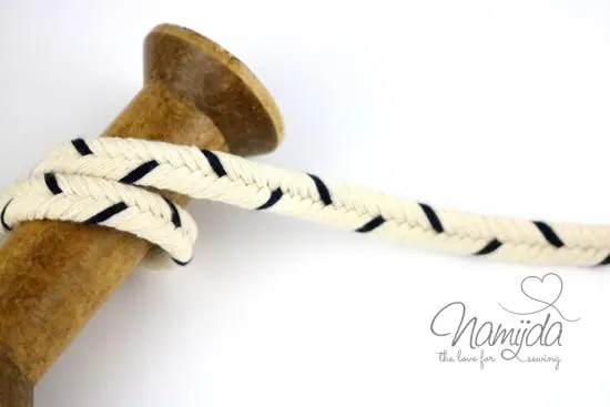 1 MTR. ♥ Zopfmuster Hoodie Kordel DuNKELBLau – 11mm ♥ Im Trend