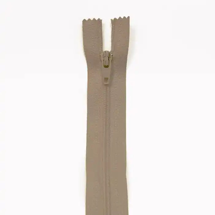 Geprüft Reißverschluss, spiralig, 20cm, 4mm, 18303-694, braun