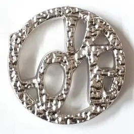 Handgefertigt schöner abstrakter Love Knopf – Größe: 15mm – Farbe: silber – Art.Nr. 251579