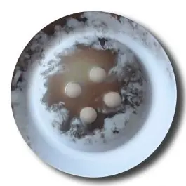 Polyesterknopf mit trendigem Flammendekor mit 2 Löchern – Größe: 25mm – Farbe: blau / hellblau – Art.Nr. 372801 Geprüft