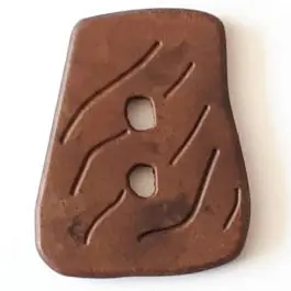 Heißes Angebot Holzknopf in asymmetrischer Trapezform mit 2 Löchern – Größe: 35mm – Farbe: braun – Art.Nr. 390305