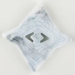 Polyamidknopf mit unebener Oberfläche und pfeilförmigen Löchern, kantig, 2 loch – Größe: 32mm – Farbe: grau – Art.Nr. 370749 Nur Heute