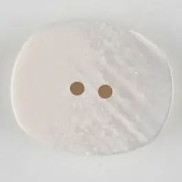 Polyesterknopf mit ungleichmäßiger Oberfläche, oval, 2 loch – Größe: 23mm – Farbe: weiß – Art.Nr. 341202 Mengenrabatt