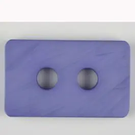 Angebot Polyamidknopf rechteckig mit abgerundeten Ecken, 2-loch – Größe: 40mm – Farbe: lila – Art.Nr. 403709