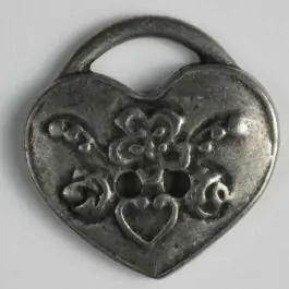 Kracherpreis Herzknopf, vollmetall, antiker Stil mit eingearbeiteter Öse – Größe: 25mm – Farbe: altzinn – Art.Nr. 350356